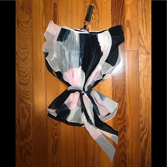 NWT Banana Republic Wrap Top - Picture 1 of 6